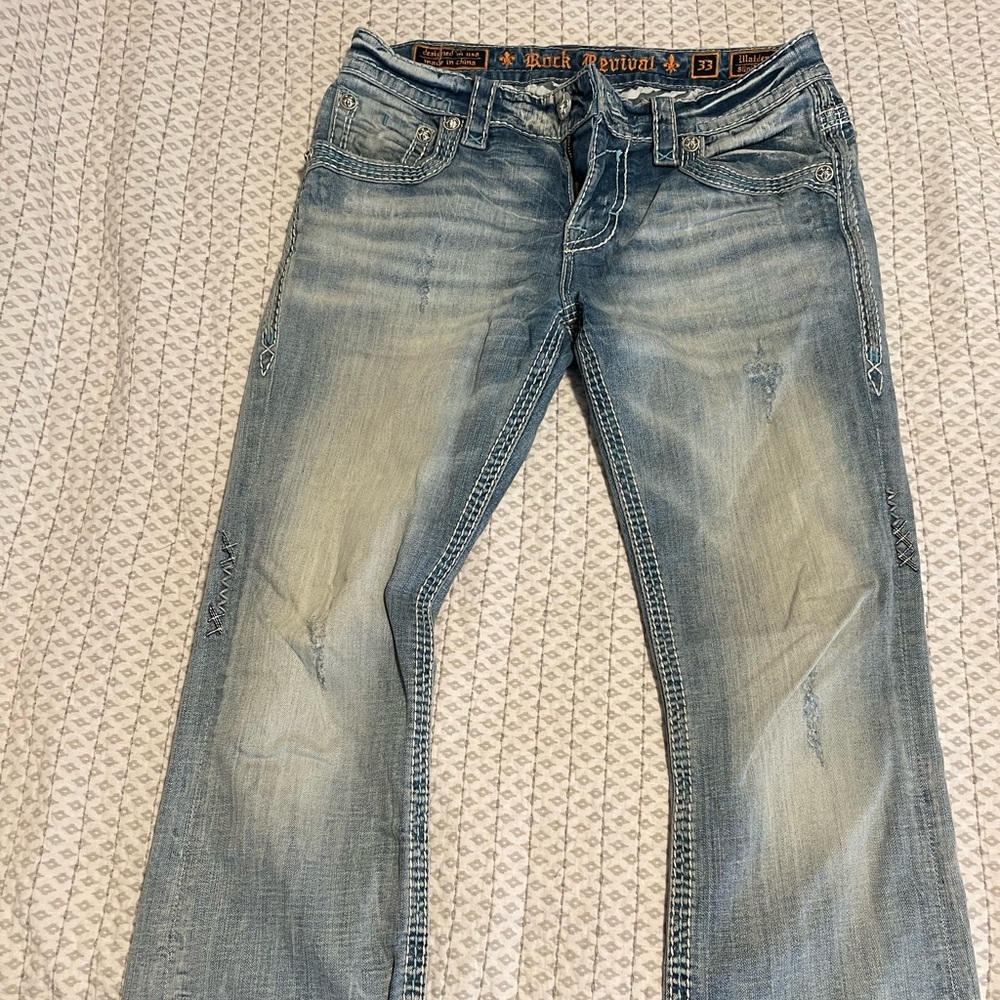 Like New Men’s Rock Revival Jeans Size 33